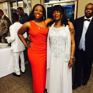 Meet your Posher, Elvia